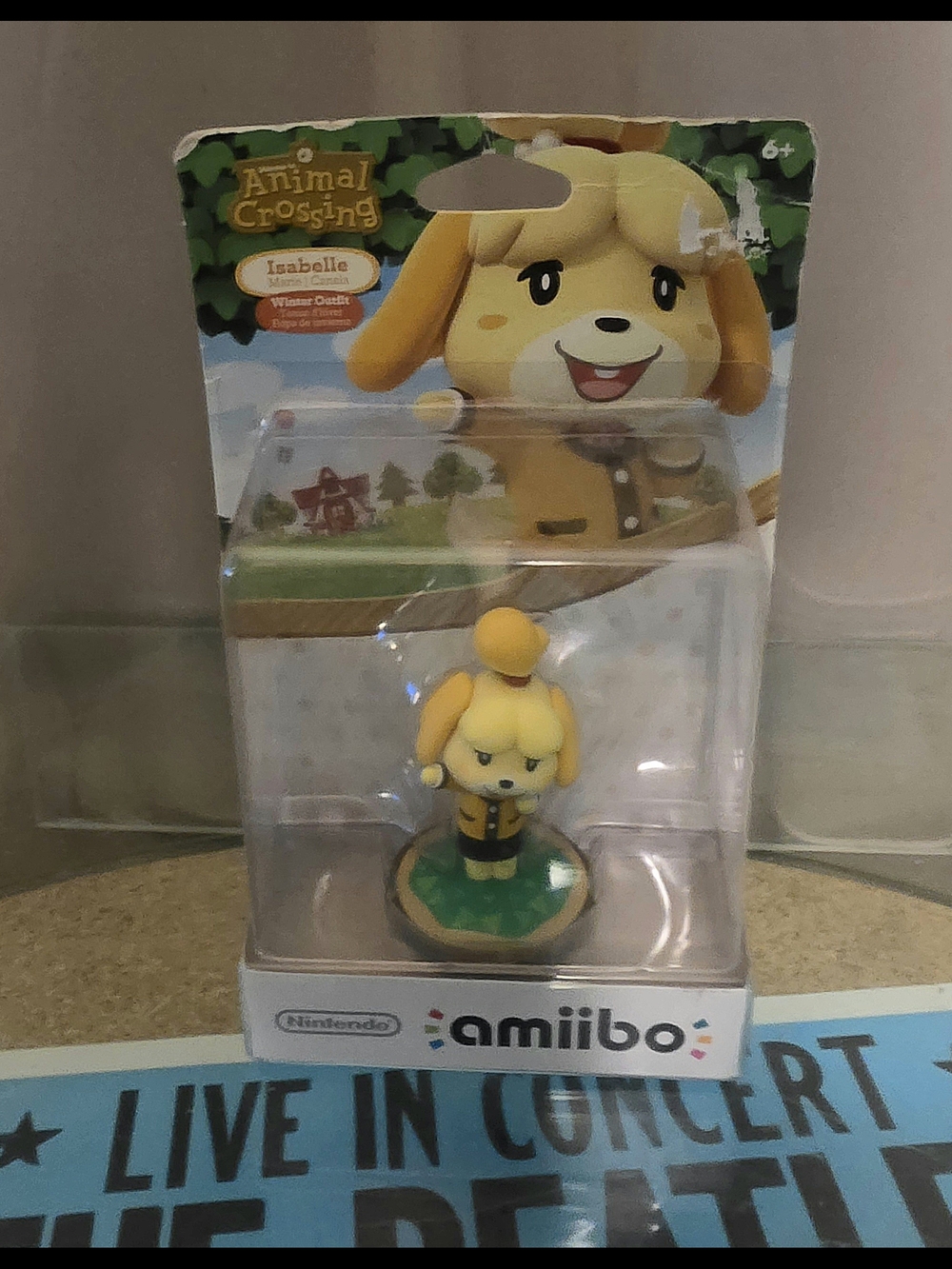 Animal Crossing Isabelle Amiibo Figure - Yellow